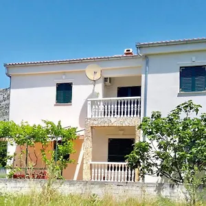 Pepa , Starigrad Paklenica Chorwacja